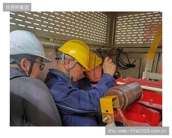 场馆一线运维人员对钢桁架疲劳原理的知识断层，是导致许多早期变形信号被忽略，最终需要高成本校准的关键